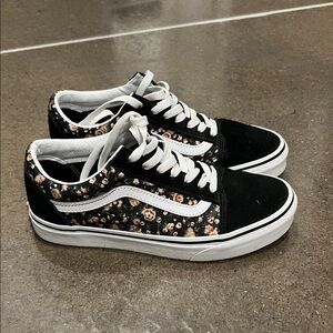 Vans Women's Black and Pink Floral Sneakers